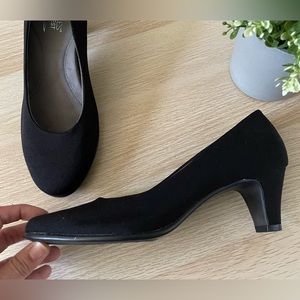 Aerosoles Black Heels